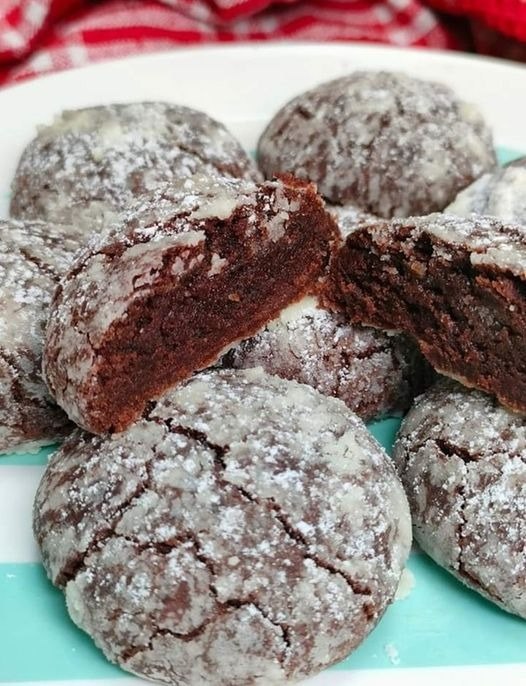 Biscotti Fondenti al Cioccolato: Delizia Morbida per Tutti i Gusti