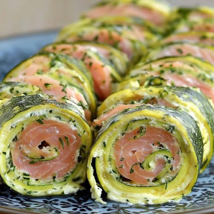 Involtini di Zucchine e Salmone: L’Antipasto Fresco e Raffinato che Conquista Tutti