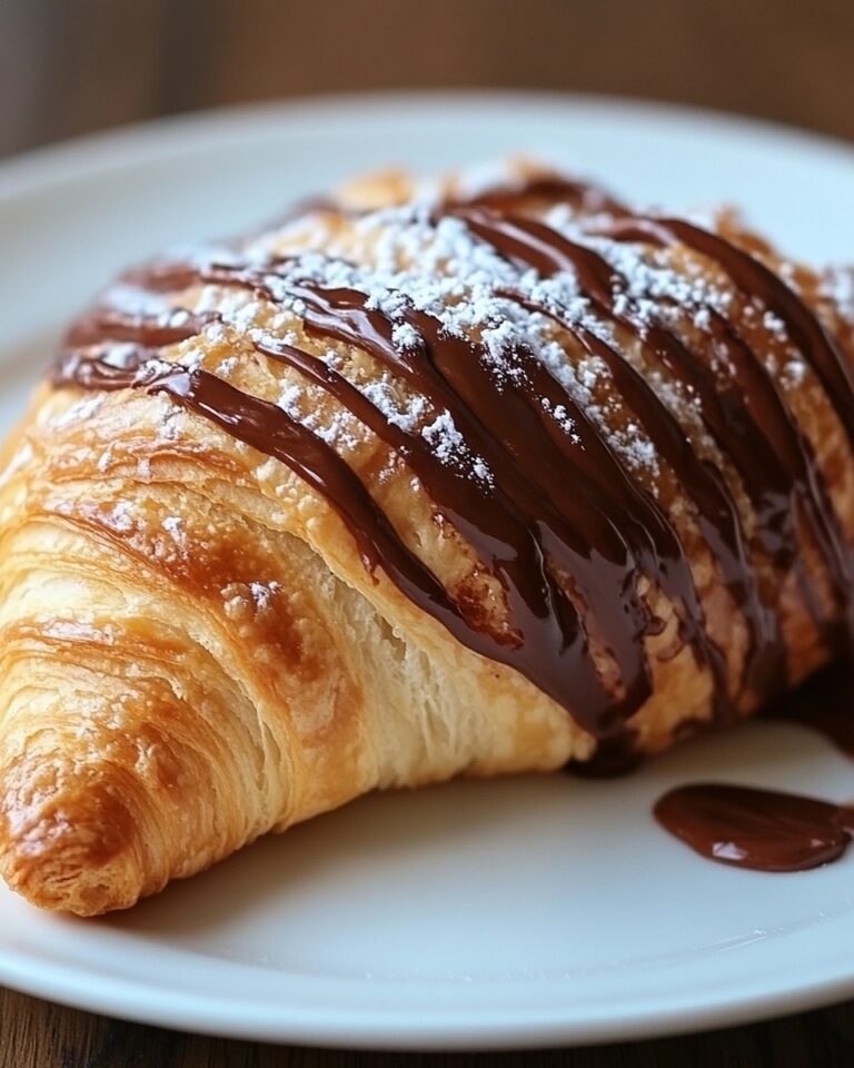 Cornetti alla Nutella con Pasta Sfoglia: Delizia Pronta in Pochi Minuti