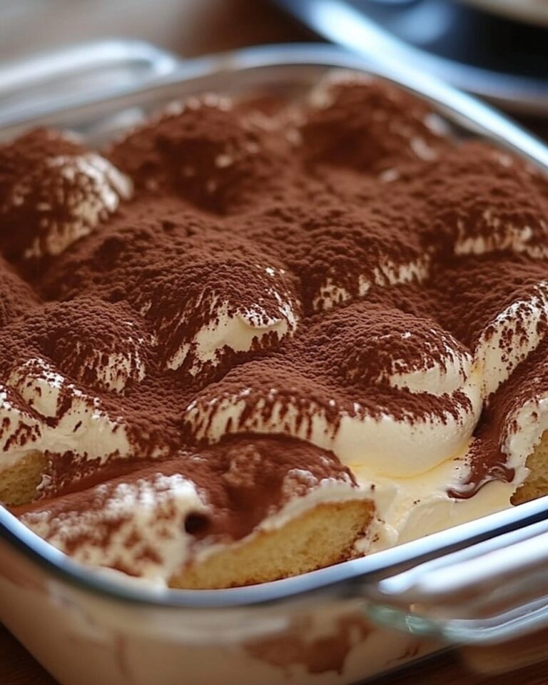 Tiramisù alla Nutella: Il Dolce Magico da 5 Minuti che Fa Innamorare Tutti"
