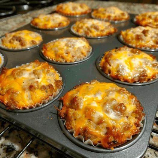 Muffin Salati alla Salsiccia con Bisquick: La Colazione Perfetta in un Boccone