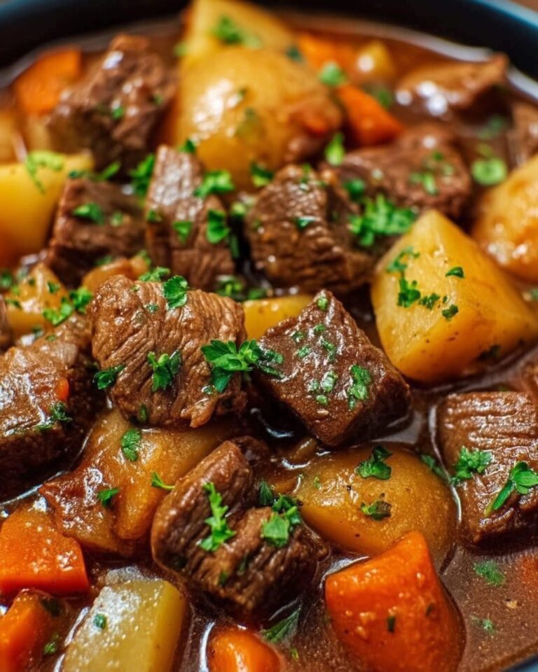 Spezzatino di manzo tradizionale: il segreto per un pranzo indimenticabile!