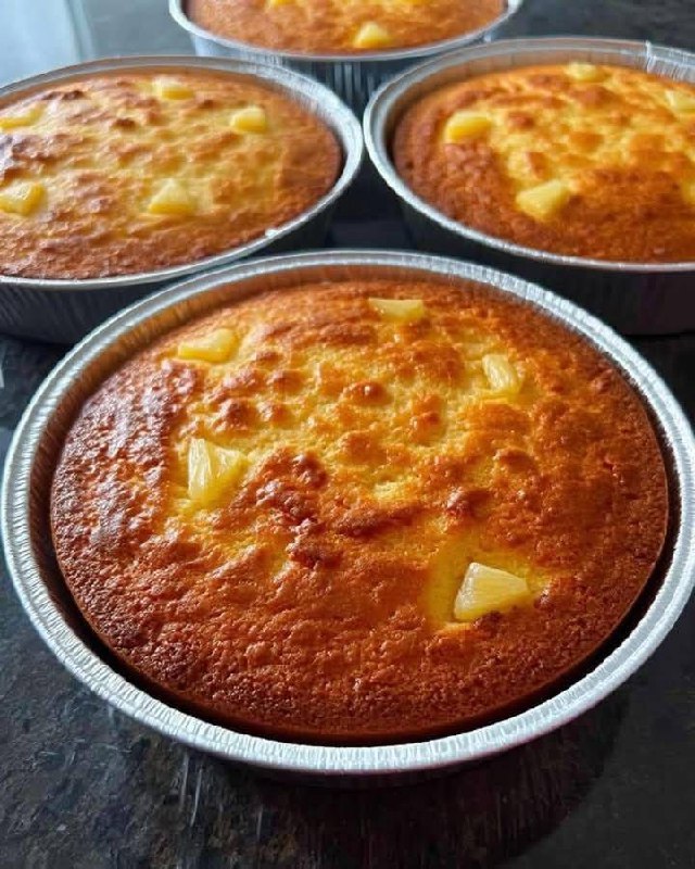 Torta Tropicale all’Ananas: Il Dolce che Porta il Sole in Tavola"