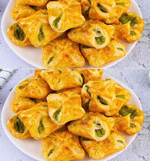 Quadretti di Pasta Sfoglia con Feta e Spinaci: uno snack dorato che conquista al primo morso”