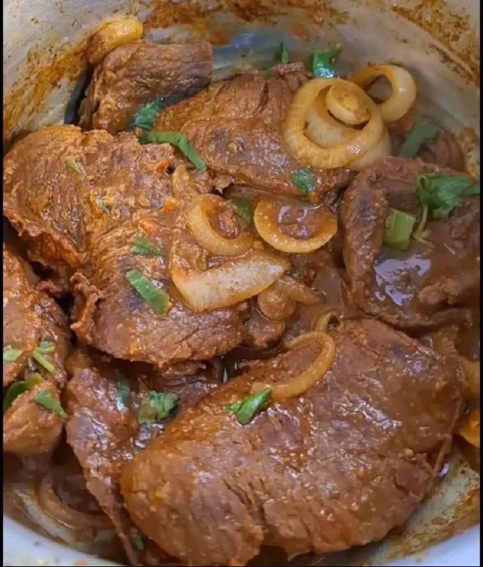 Bistecca Saporita alla Casalinga: Tenerissima e Ricca di Gusto