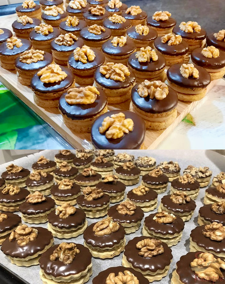 Wow, irresistibili, buonissime, fantastiche crostate Ischler! 120 g di noci 420 g di farina