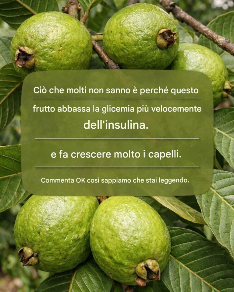 Ciò che molti non sanno è perché questo frutto abbassa la glicemia più velocemente dell'insulina e stimola significativamente la crescita dei capelli. Scrivi "OK" nei commenti così sappiamo che stai leggendo. 😯😍👇🏻