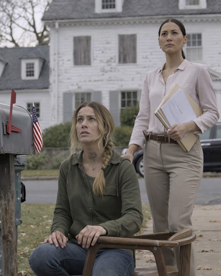 Dopo il mio divorzio, il mio ex marito e il suo costoso avvocato si sono assicurati che perdessi tutto. Quando si è chinato verso di me nel corridoio e mi ha detto: "Nessuno vuole una senzatetto", mi è sembrato più una profezia che una minaccia.